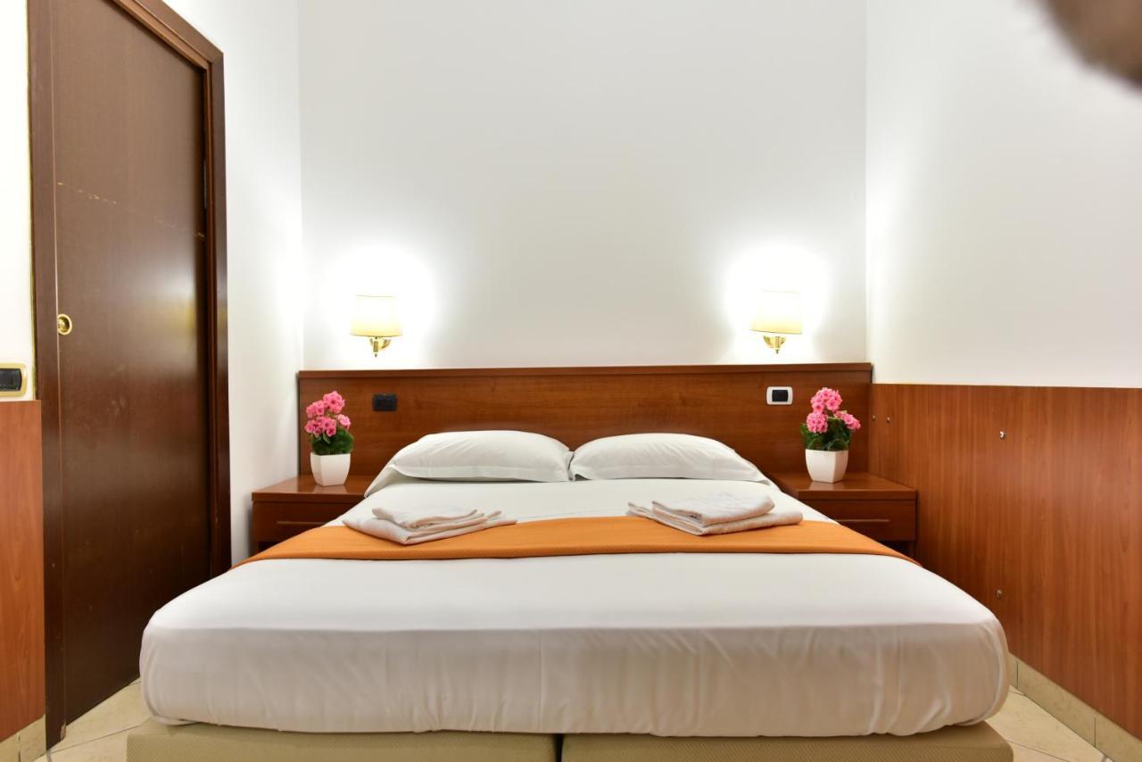 B&B Rome Terminal House Bagian luar foto