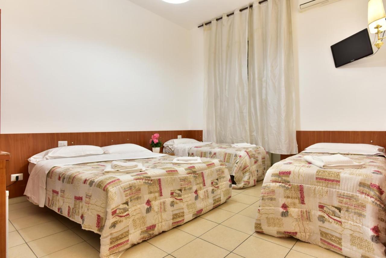 B&B Rome Terminal House Bagian luar foto