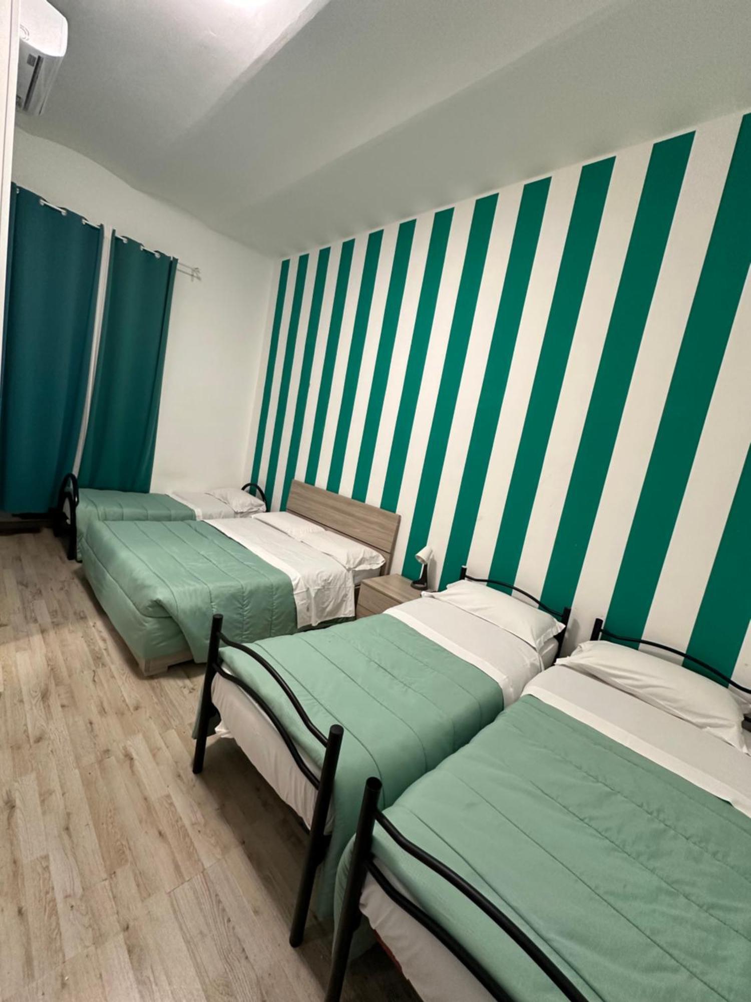 B&B Rome Terminal House Bagian luar foto