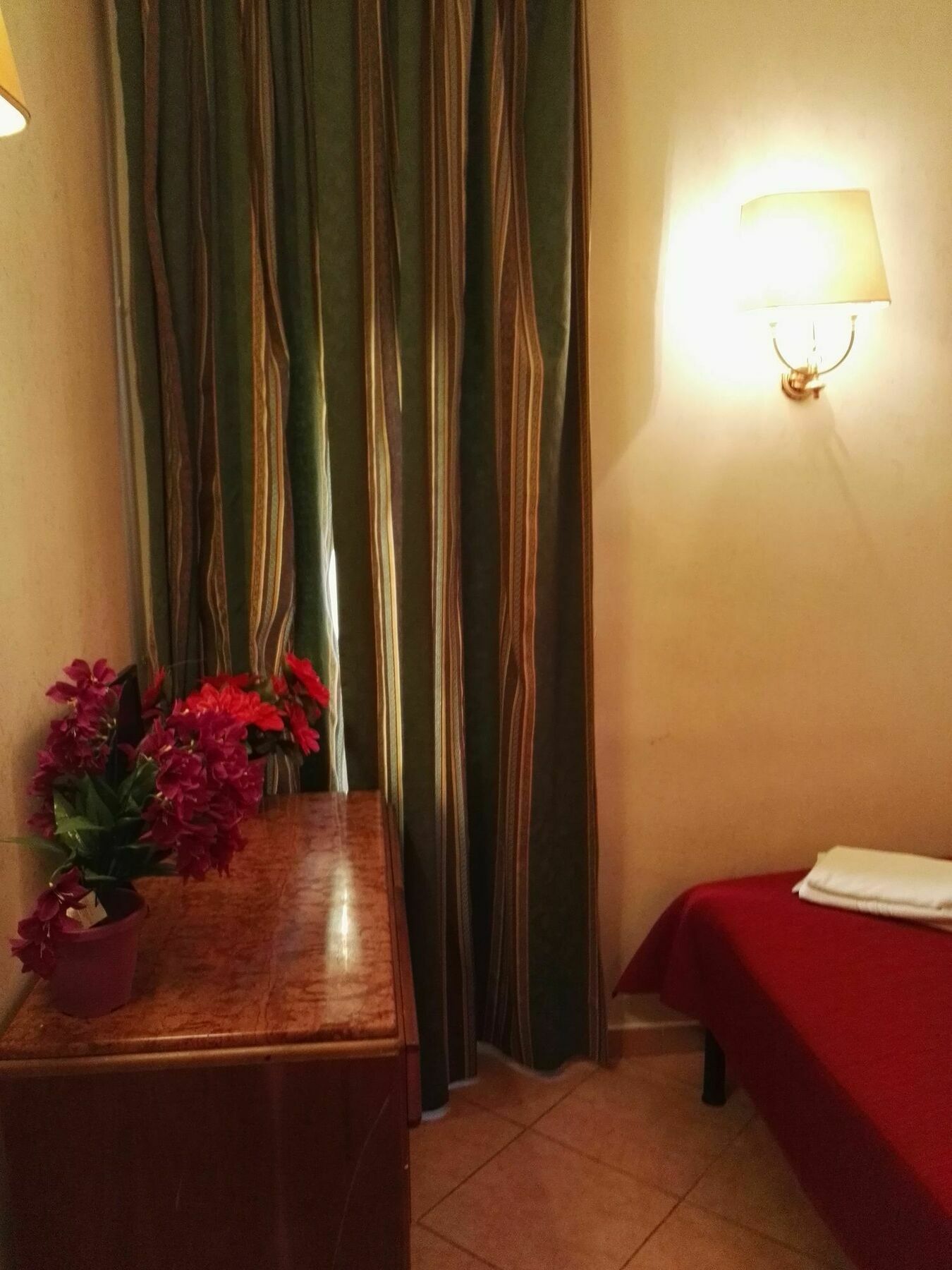 B&B Rome Terminal House Bagian luar foto